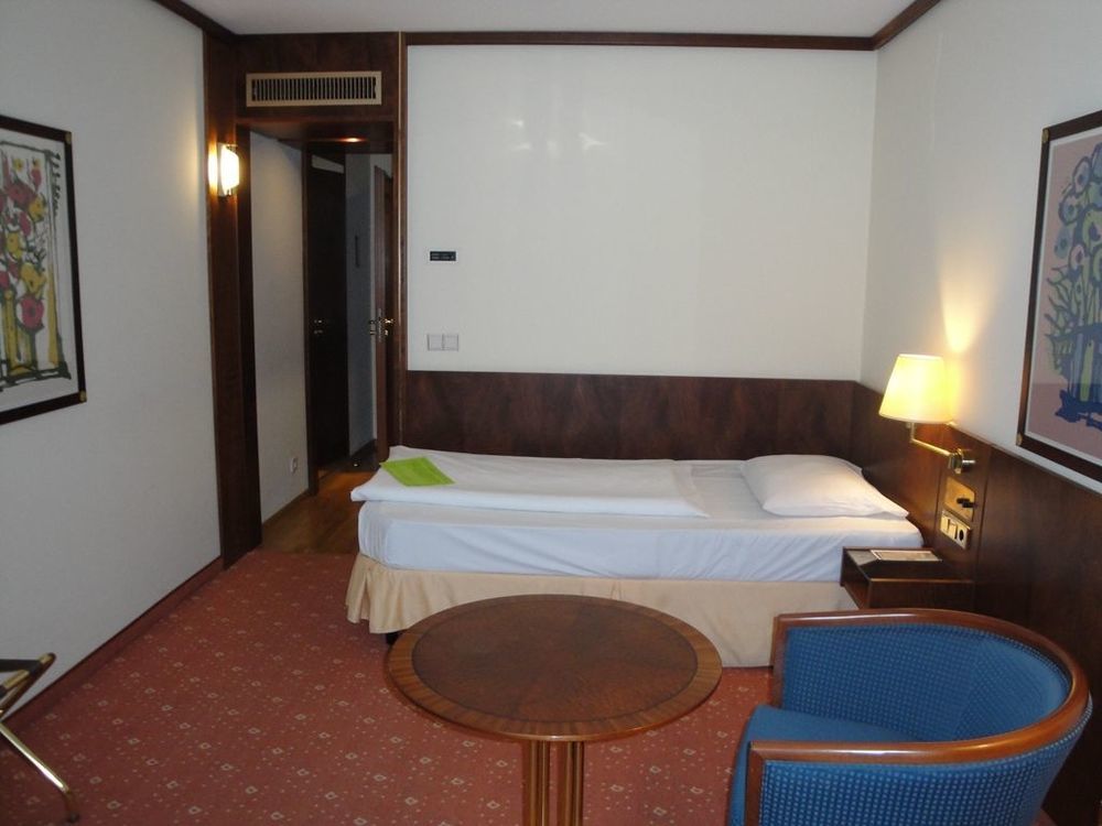 Living Hotel Weissensee Berlin Ngoại thất bức ảnh